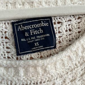 Cream colored sweater xs from Abercrombie and Fitch